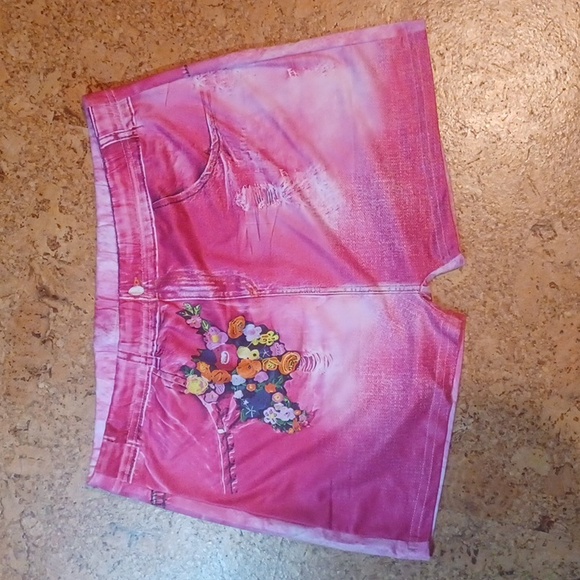 Two Denim Look Stretchy Activewear Shorts in Blue & Pink Size L, NWOT - Picture 6 of 7